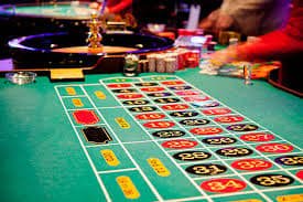 Pengguna mahjong900 bermain taruhan dan game melalui perangkat mobile dengan tampilan responsif